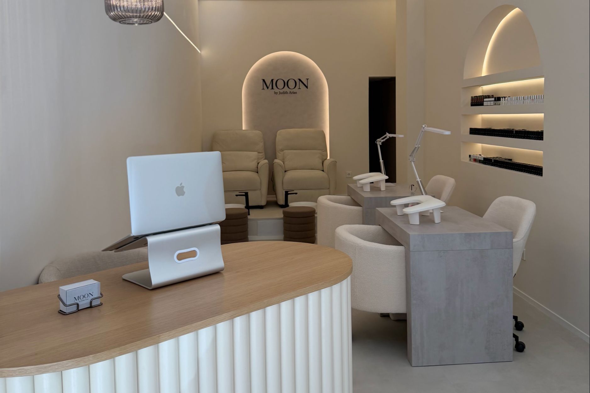 Moon by Judith Arias, salón de uñas creado por la influencer en Palma